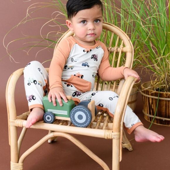 Kyte Baby Longall‎ in Tractor Print Tan/Orange 2T NWT in packaging - Picture 2 of 6